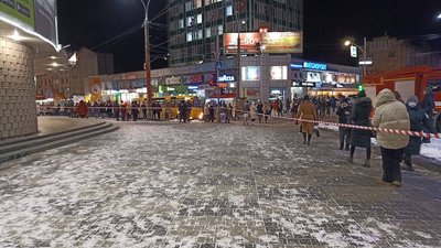 У Чернівцях повідомили про ймовірне замінування торгового центру. Інформація не підтвердилась