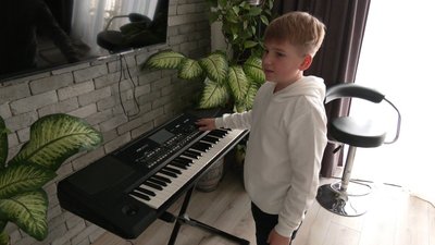 Волонтер Юрій Напора