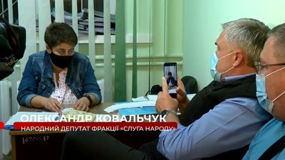 Вночі у Рівному одна з партій встановила палатки та почала безстроковий протес Вночі у Рівному одна з партій встановила палатки та почала безстроковий протес
