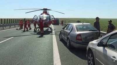 У Румунії зіткнулися понад пів сотні автомобілів, 17 постраждалих У Румунії зіткнулися понад пів сотні автомобілів, 17 постраждалих