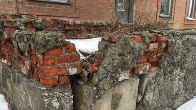 На Полтавщині завершують утеплення частини фасаду будівлі, де розташована лікарня На Полтавщині завершують утеплення частини фасаду будівлі, де розташована лікарня