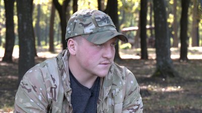 Військовий, який обороняв Маріуполь, розповідає про бої Військовий, який обороняв Маріуполь, розповідає про бої