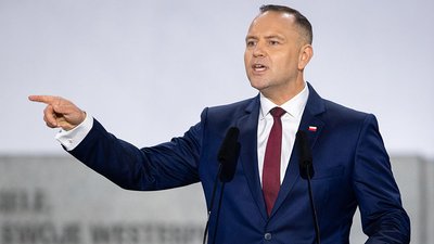 Навроцький