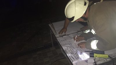 У спальному районі Одеси спалахнула багатоповерхівка: з верхніх поверхів евакуюють людей