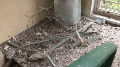У дев'ятиповерхівці на Салтівці обвалюється плита: як живуть мешканці будинку У дев'ятиповерхівці на Салтівці обвалюється плита: як живуть мешканці будинку
