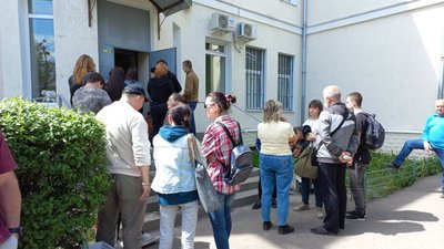"Були дуже великі черги": як у Полтаві працює один із пунктів видачі допомоги "Були дуже великі черги": як у Полтаві працює один із пунктів видачі допомоги