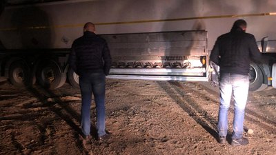На Львівщині правоохоронці виявили мінізавод із викачування нафти На Львівщині правоохоронці виявили мінізавод із викачування нафти