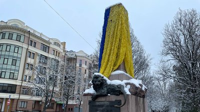 У Полтаві мають ухвалити рішення про демонтаж імперських і радянських пам’ятників – міністр культури У Полтаві мають ухвалити рішення про демонтаж імперських і радянських пам’ятників – міністр культури