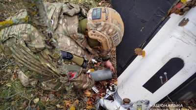 Вибухотехніки знищують боєприпаси РФ