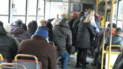 Безконтактна оплата в громадському транспорті - чи користуються нею запоріжці