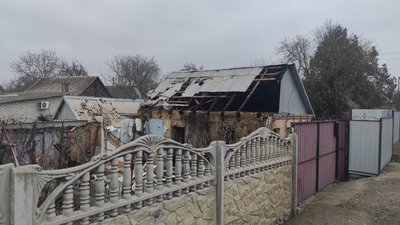 "Ми дивом врятувалися": у Марганці долають наслідки обстрілу 15 березня "Ми дивом врятувалися": у Марганці долають наслідки обстрілу 15 березня