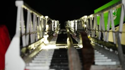 Обстріли, вибухи, будівельний супермаркет, залізниця, енергетика