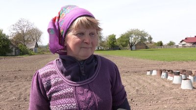 "В селі багатства не наживеш, тільки горба" — мешканці сіл на Волині про весняно-польові роботи — Мелітина Лящук "В селі багатства не наживеш, тільки горба" — мешканці сіл на Волині про весняно-польові роботи — Мелітина Лящук
