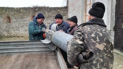 І гроші збираємо, і музей поповнюємо, і хлопцям допомагаємо: як волонтери на Рівненщині використовують трофеї ЗСУ І гроші збираємо, і музей поповнюємо, і хлопцям допомагаємо: як волонтери на Рівненщині використовують трофеї ЗСУ