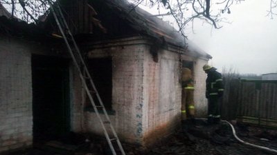 Надзвичайники ліквідували пожежу в літній кухні