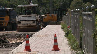 У Рівному роблять новий виїзд на Київську. Мешканці — проти стоянки під вікнами У Рівному роблять новий виїзд на Київську. Мешканці — проти стоянки під вікнами