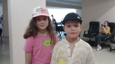 Про свої враження від участі в таборі розповідає Ліза Венедіктова з Донецької області та Кирило Шандер Про свої враження від участі в таборі розповідає Ліза Венедіктова з Донецької області та Кирило Шандер
