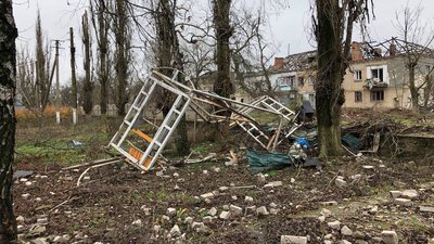 Без світла, газу та води. Жителі Первомайського на Миколаївщині розповіли про життя під обстрілами Без світла, газу та води. Жителі Первомайського на Миколаївщині розповіли про життя під обстрілами