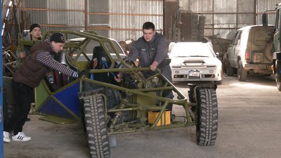 Від спорткарів до багі. Як прикарпатець Анатолій Шевчук налагодив виробництво автівок для ЗСУ Від спорткарів до багі. Як прикарпатець Анатолій Шевчук налагодив виробництво автівок для ЗСУ