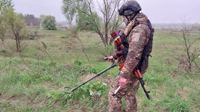 "Найскладніше – не помилятися". Сапери розповіли про роботу на прикордонні Сумщини "Найскладніше – не помилятися". Сапери розповіли про роботу на прикордонні Сумщини