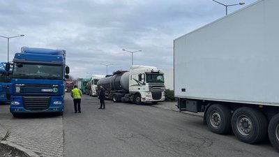 "Потихеньку виживаємо": яка ситуація на ПП "Корчова-Краківець"