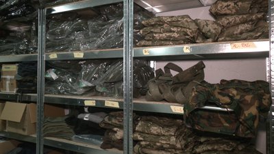 200 бронежилетів і 9 тонн гумвантажу. Як у Франківську працює волонтерський фонд "7 загін" 200 бронежилетів і 9 тонн гумвантажу. Як у Франківську працює волонтерський фонд "7 загін"