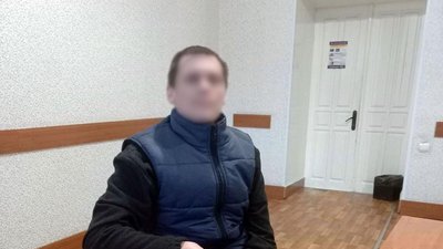 Чернігівець повідомив про ножове поранення дружини. Насправді її вкусив кліщ