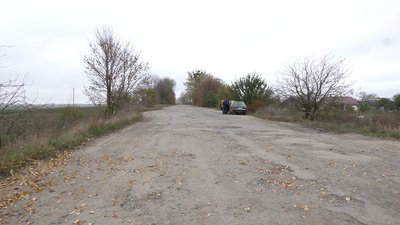 На Рівненщині люди вимагають включити дорогу у програму "Велике будівництво" На Рівненщині люди вимагають включити дорогу у програму "Велике будівництво"