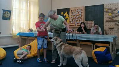 каністерапія
