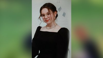 Випускники однієї з гімназій Житомирщини замінили випускний бал висадкою дерев у парку Випускники однієї з гімназій Житомирщини замінили випускний бал висадкою дерев у парку