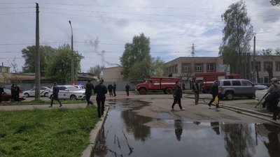 У Черкасах спалахнув склад шовкового комбінату У Черкасах спалахнув склад шовкового комбінату
