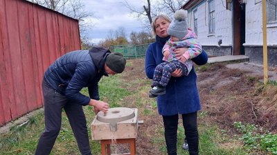 Хоронили дітей і ховали жорна, щоб вижити: спогади з Черкащини про Голодомор Хоронили дітей і ховали жорна, щоб вижити: спогади з Черкащини про Голодомор