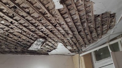 Вже відновили близько сотні будинків, зруйнованих росіянами у Житомирі Вже відновили близько сотні будинків, зруйнованих росіянами у Житомирі