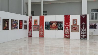 У Києві відкрили виставку черкаських митців У Києві відкрили виставку черкаських митців