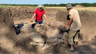 "Не тільки теорія". Археологи знайшли на Донеччині поховання зрубної культури