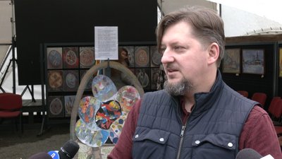 В Івано-Франківську відкрили художню виставку дитячих робіт В Івано-Франківську відкрили художню виставку дитячих робіт