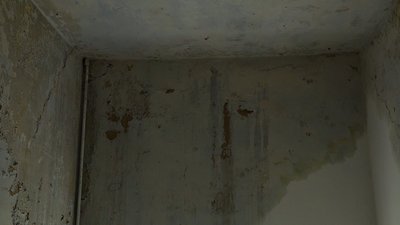 Ремонтують дах і міняють вікна: у Чернігові почали відновлювати будинок на Ремісничий, який обстріляли росіяни Ремонтують дах і міняють вікна: у Чернігові почали відновлювати будинок на Ремісничий, який обстріляли росіяни