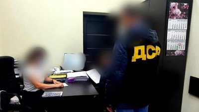 Більше мільйона гривень збитків: в Ужгороді експосадовця міськради підозрюють у службовій недбалості Більше мільйона гривень збитків: в Ужгороді експосадовця міськради підозрюють у службовій недбалості