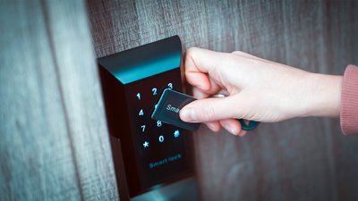 У Ніжині найбільші укриття обладнають системою автоматичного відкриття дверей
