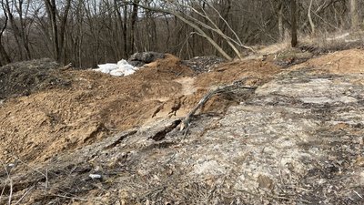 Зсув ґрунту на Червоному Шляху у Полтаві Зсув ґрунту на Червоному Шляху у Полтаві
