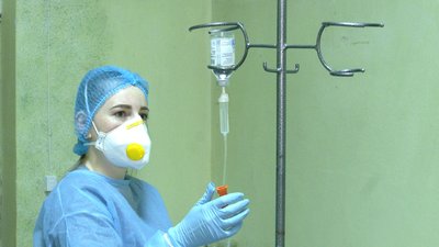 У лікарнях Франківщини майже половина реанімаційних ліжок зайняті пацієнтами з COVID-19 У лікарнях Франківщини майже половина реанімаційних ліжок зайняті пацієнтами з COVID-19