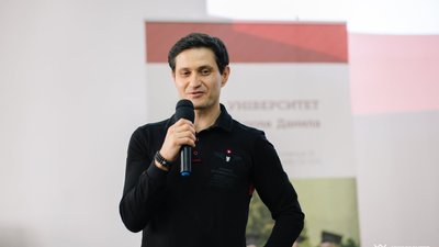 "Ми є Ми поруч" "Ми є Ми поруч"