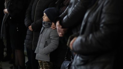 В Івано-Франківську попрощалися із загиблим командиром розвідувальної роти Ігорем Олійником В Івано-Франківську попрощалися із загиблим командиром розвідувальної роти Ігорем Олійником