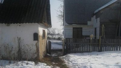 На Житомирщині на ґрунті пиятики і конфлікту між трьома чоловіками вбили найстаршого
