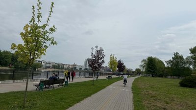 Велодоріжка на набережній Хмельницького