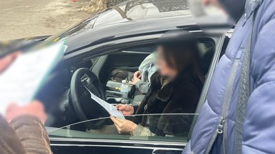 Директорці компанії вручили підозру