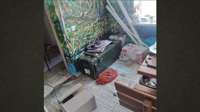 Ящики з-під боєприпасів та продукти росіян в будинку Олени Ящики з-під боєприпасів та продукти росіян в будинку Олени