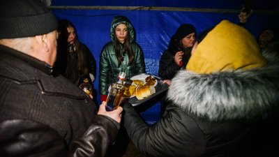 "Маланка була і за союзу, і в пандемію". Репортаж з наймасштабнішої на Буковині переберії "Маланка була і за союзу, і в пандемію". Репортаж з наймасштабнішої на Буковині переберії