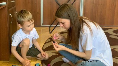 Жителька Донеччини з сином переїхала до Тернополя. Історія переселенки