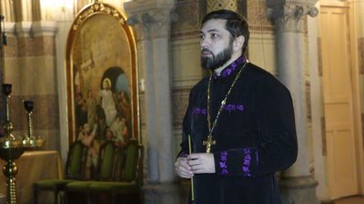 "Гроші на моє платне навчання збирали священники". У ЧНУ на бюджет перевели 20 студентів